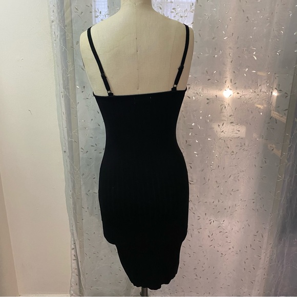 Black Fitted dress - Picture 3 of 4